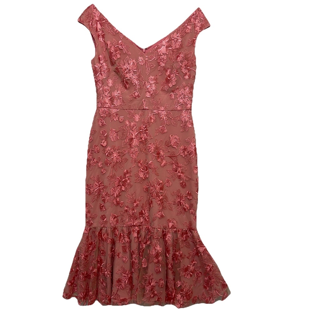 Gal Meets Glam Rosemary Floral Embroidered Midi 8 Dress Coral Pink